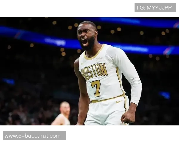 杰伦布朗半场状态低迷中投失准两分球命中率惨淡仅得两分